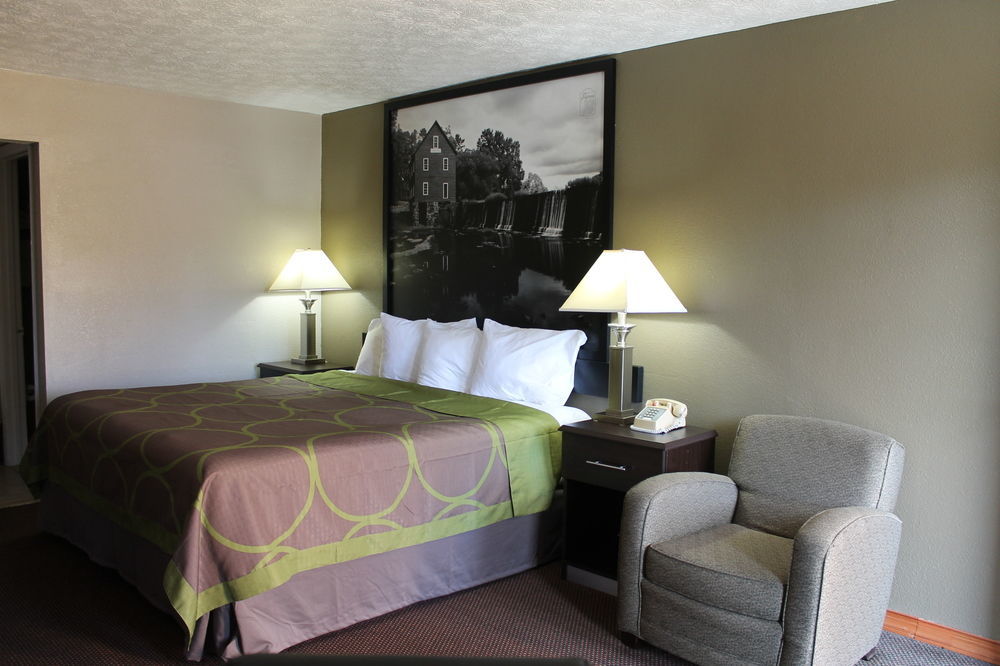 Motel Super 8 By Wyndham Locust Grove Extérieur photo