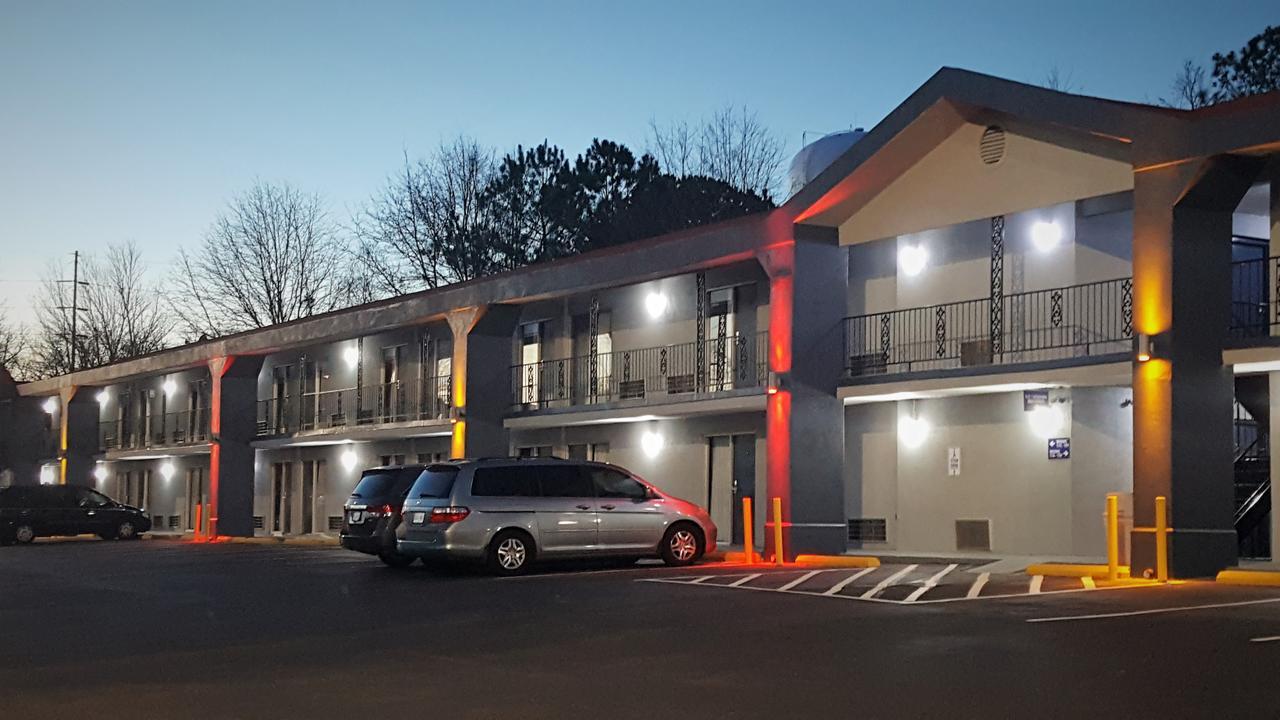 Motel Super 8 By Wyndham Locust Grove Extérieur photo
